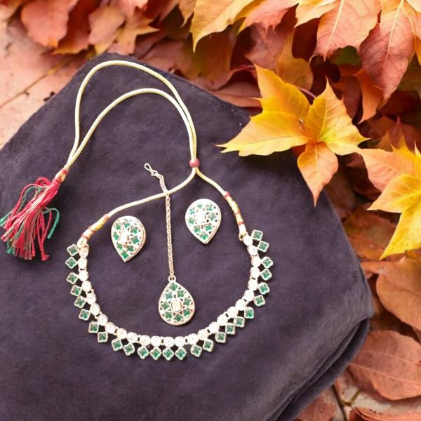 Kundan Jewellery